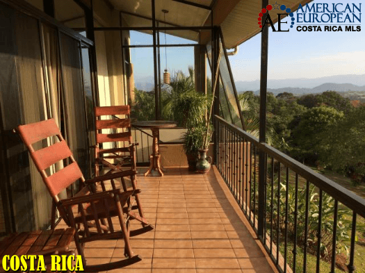 Awesome mountain views in Naranjo