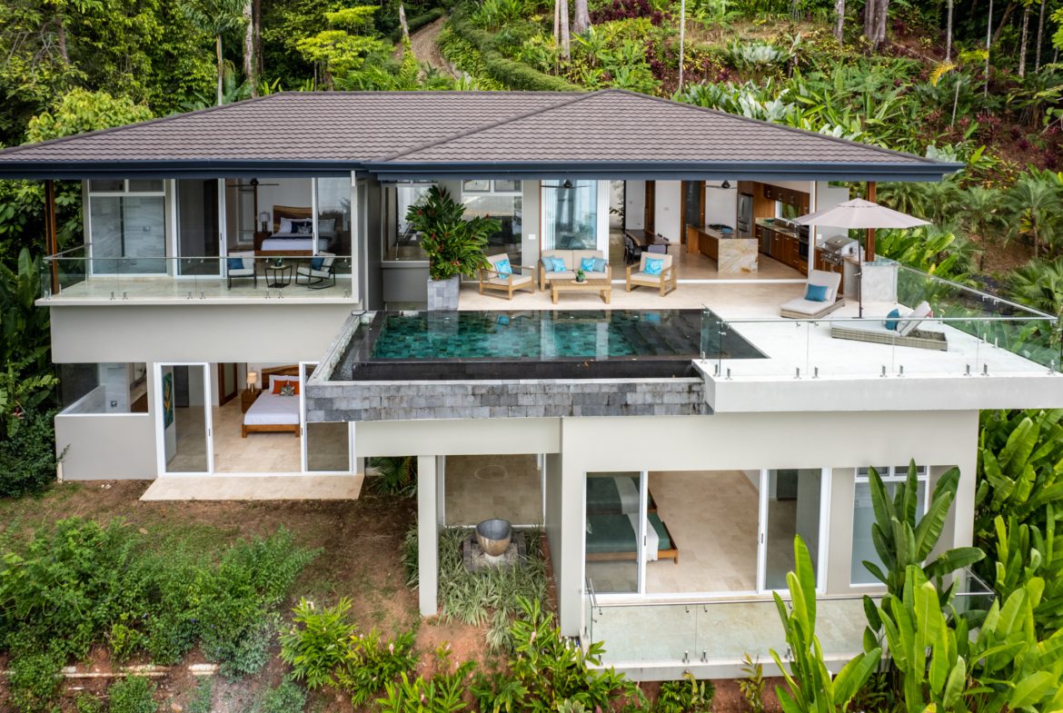 Modern Tropical 4 BR Luxury Home in Escaleras Gated Community