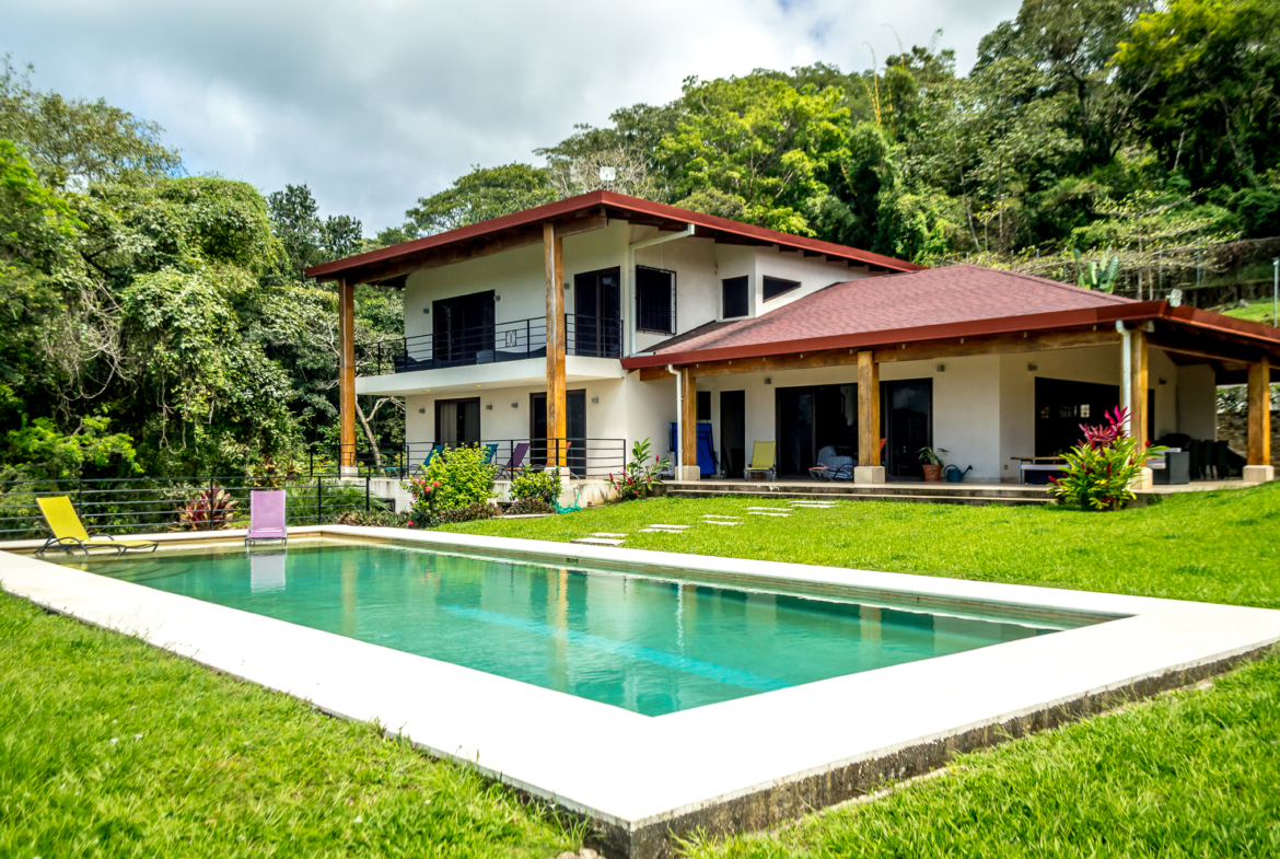 Turrubares 4 BR Luxury Villa with Breathtaking Rainforest, Ocean, and Mountain Views