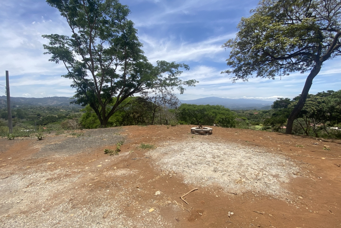 Over 1 acre Atenas building lot with views