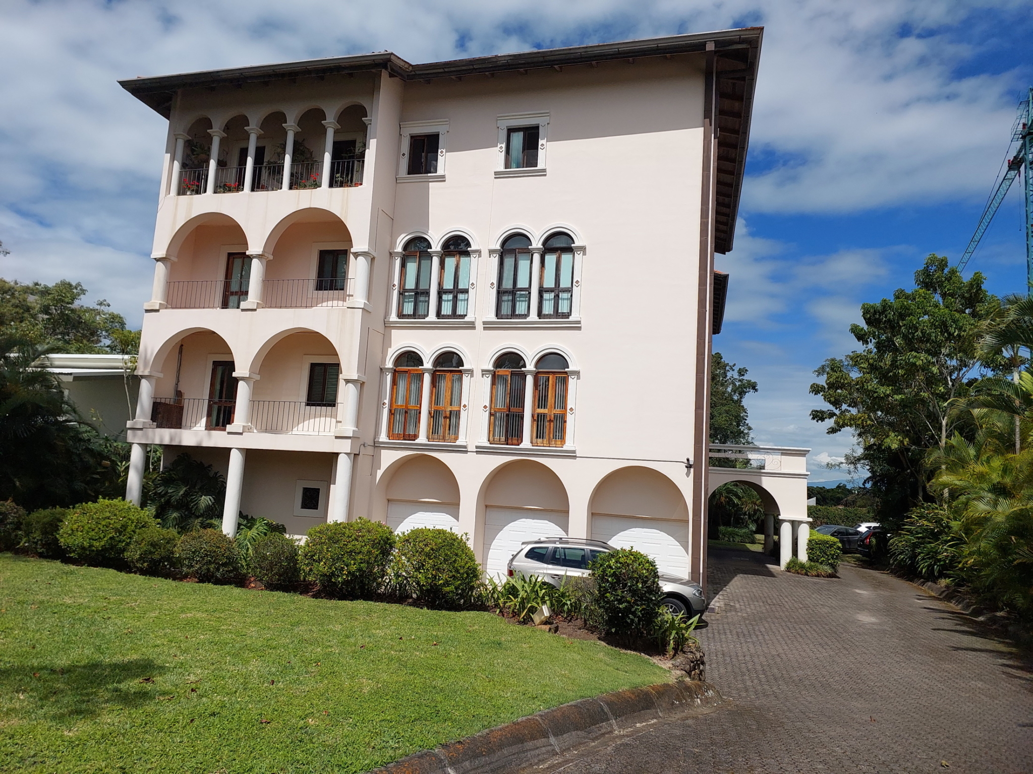 San Rafael Escazu Furnished 2 BR Apartment