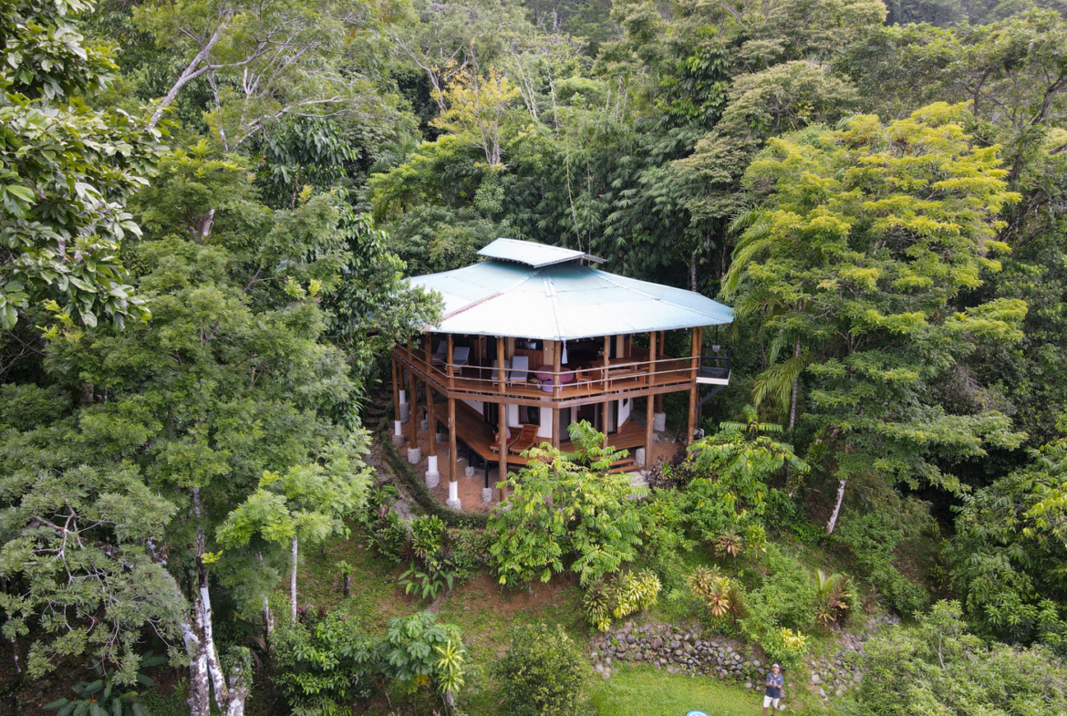 Uvita Hills 2 BR Jungle Home for Sustainable Living