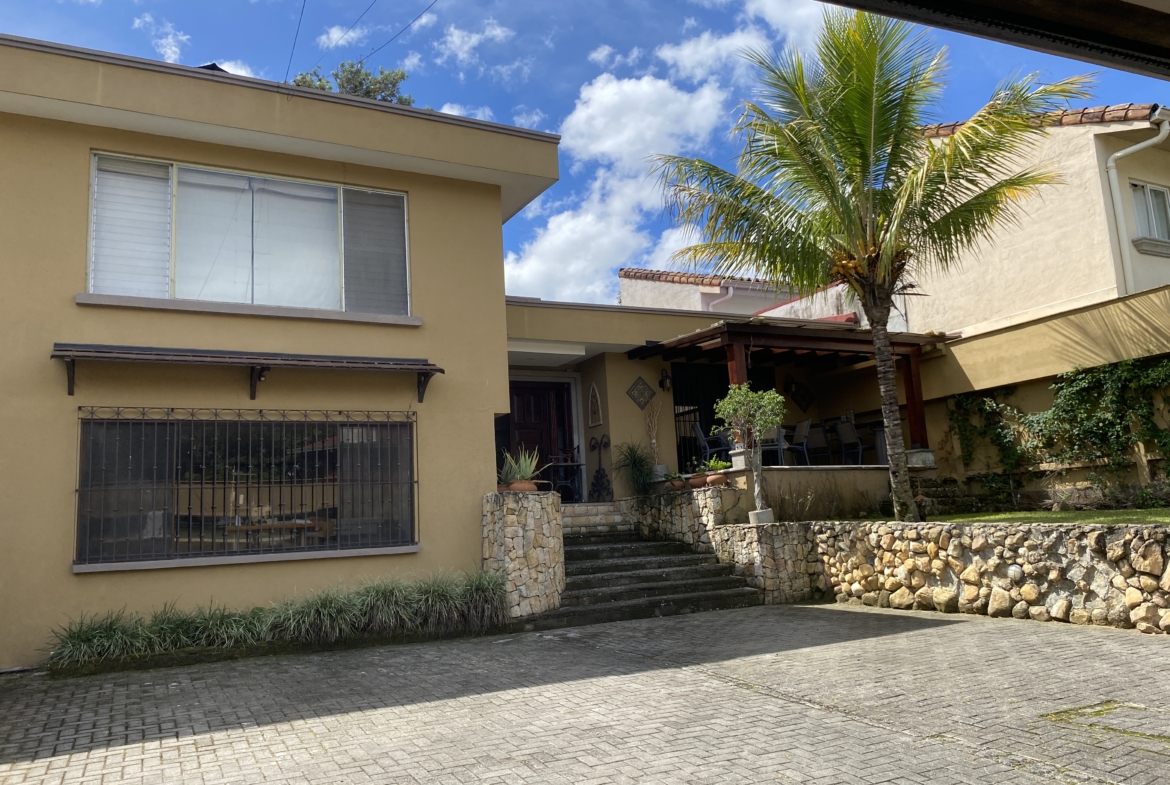 Great Location Escazu 4 BR Single Family Home