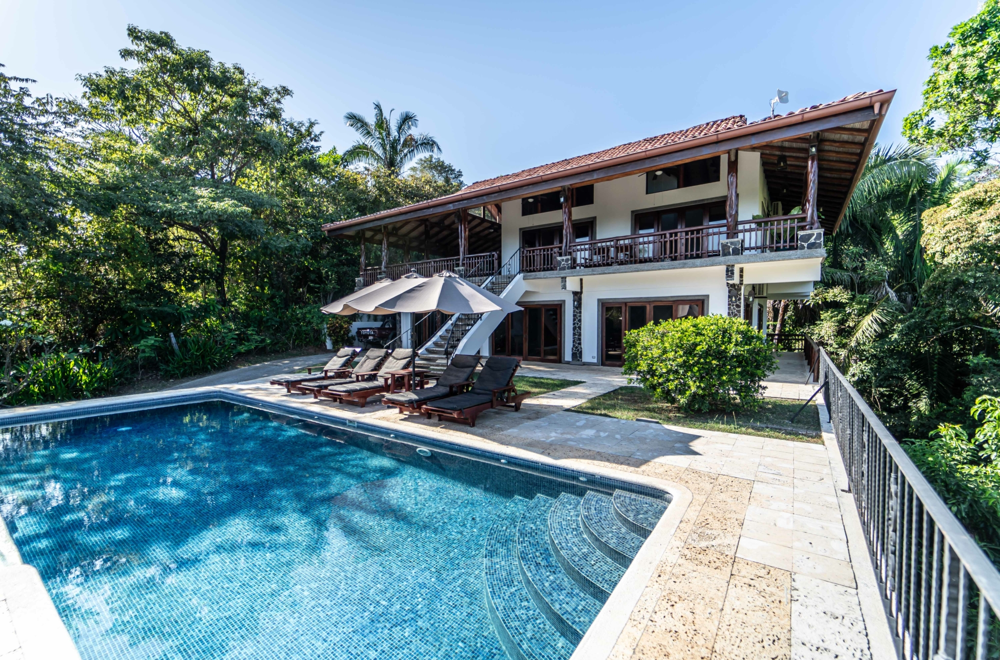 4 BR Villa with Pool near Carrillo Beach