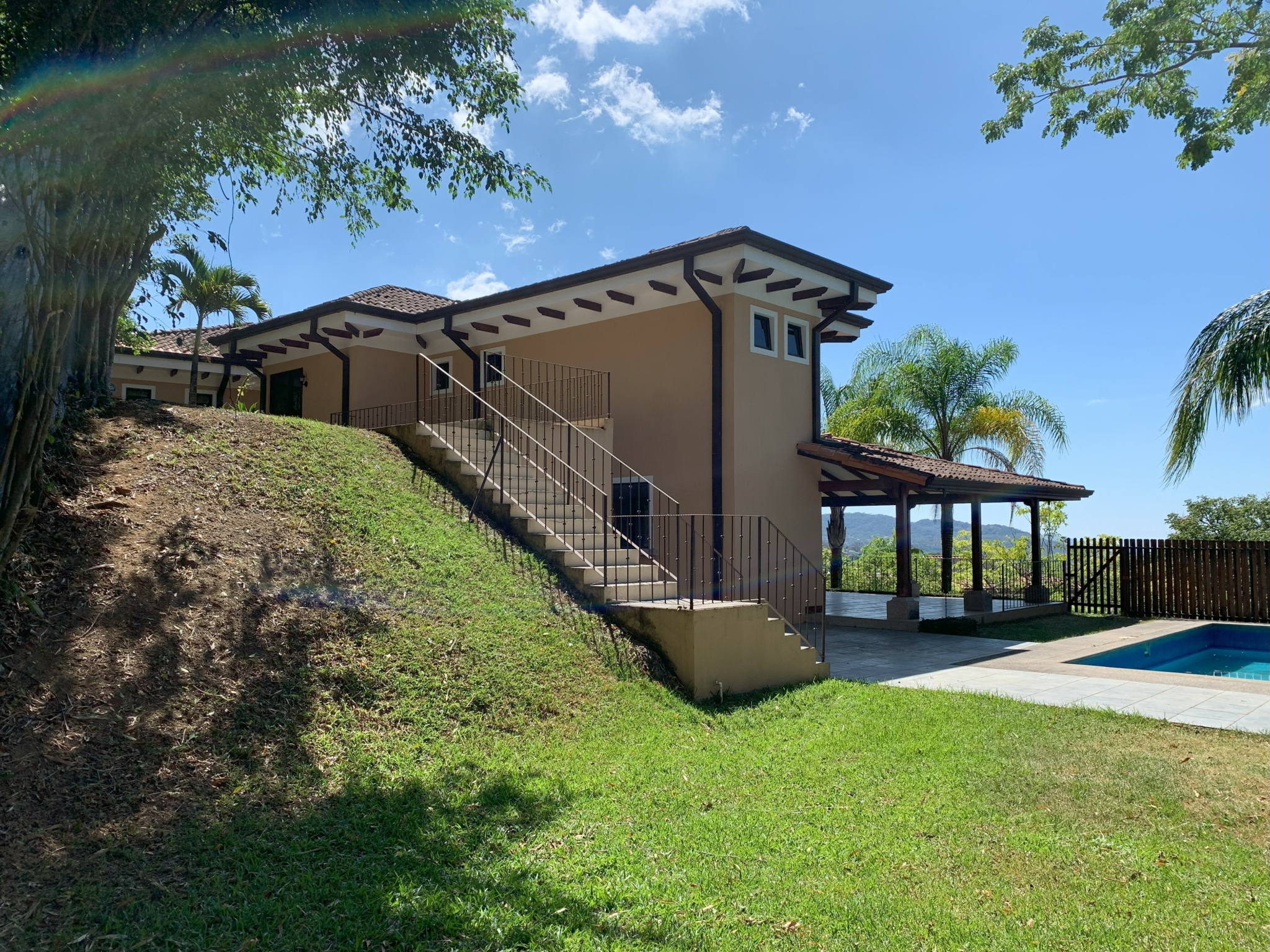 https://ame-euro-2025.demos.dhanashree.com/costa-rica-property/luxury-3-br-view-home-with-private-pool-in-gated-community/