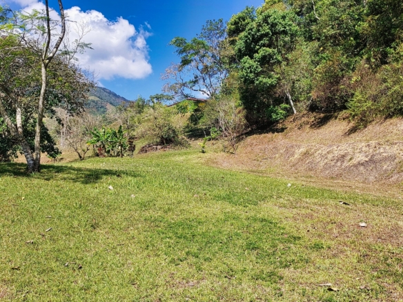 2 Exquisite Residential Building Lots in Puriscal Gated Community