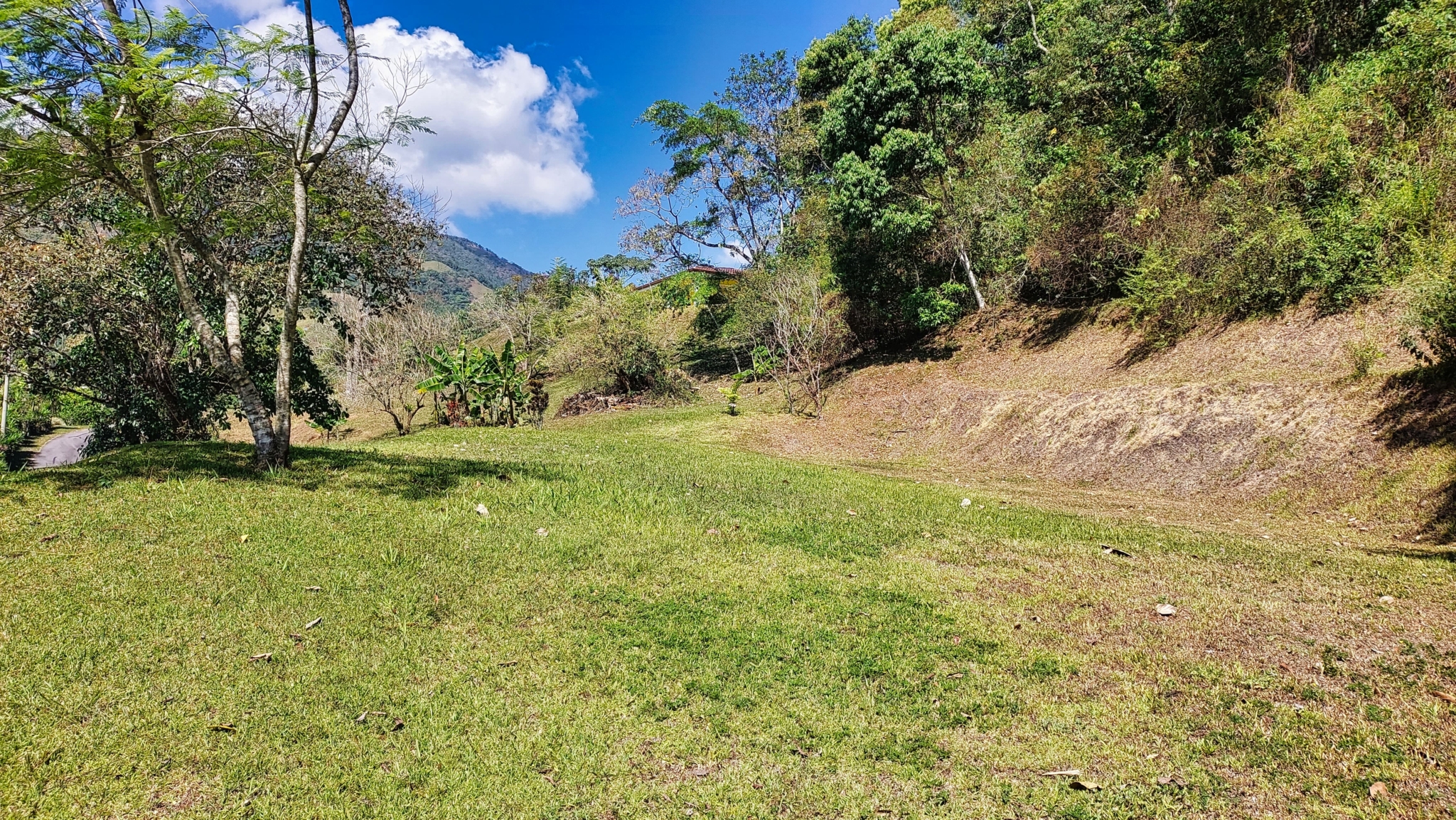 2 Exquisite Residential Building Lots in Puriscal Gated Community