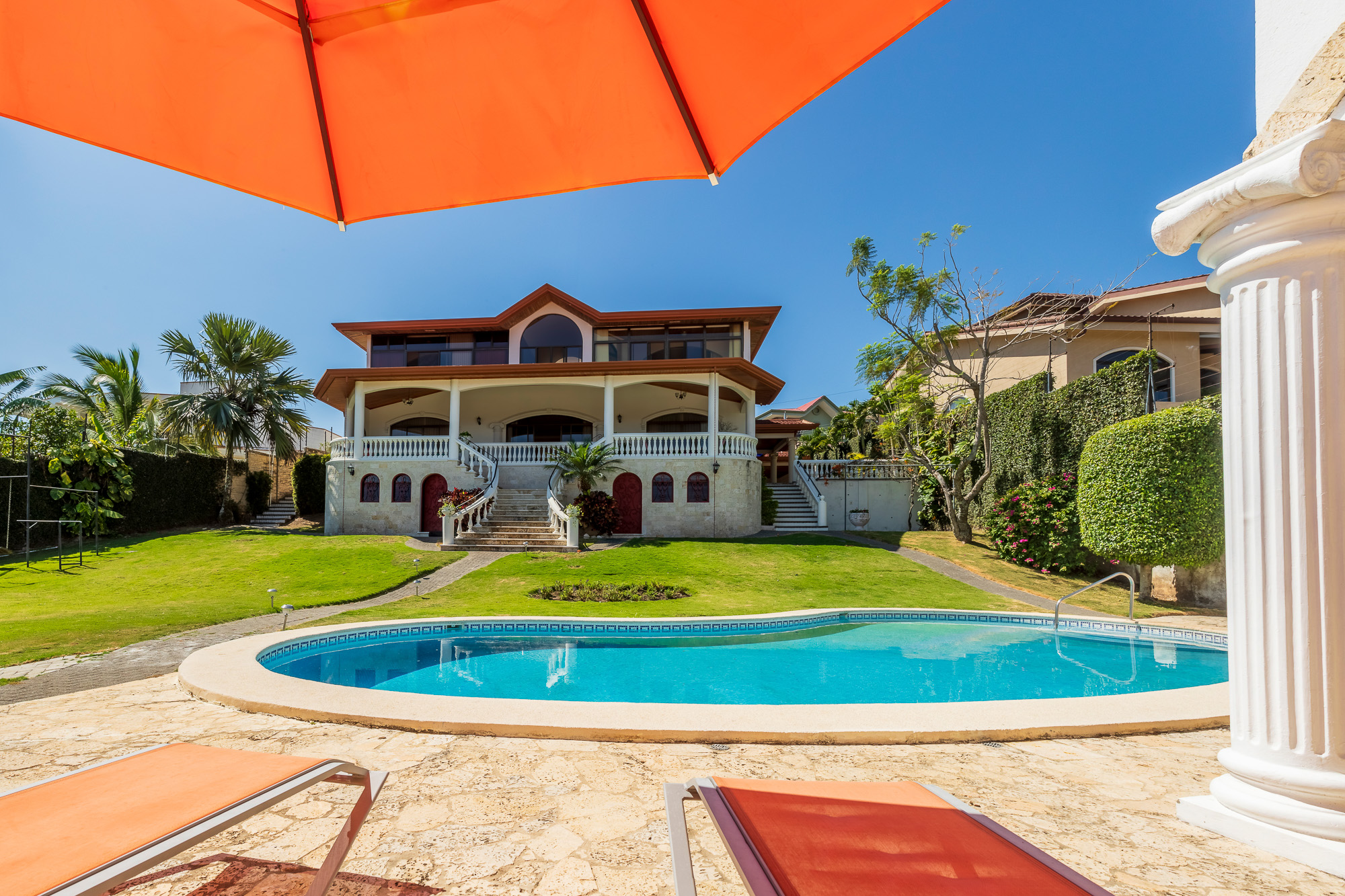 Elegant 4 BR Escazu View Home with Office + Garden and Pool