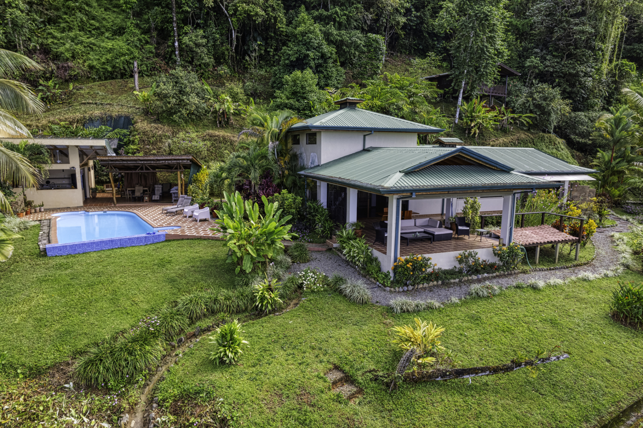 South Pacific 3 BR Ocean View Home + Cabin + Guest House