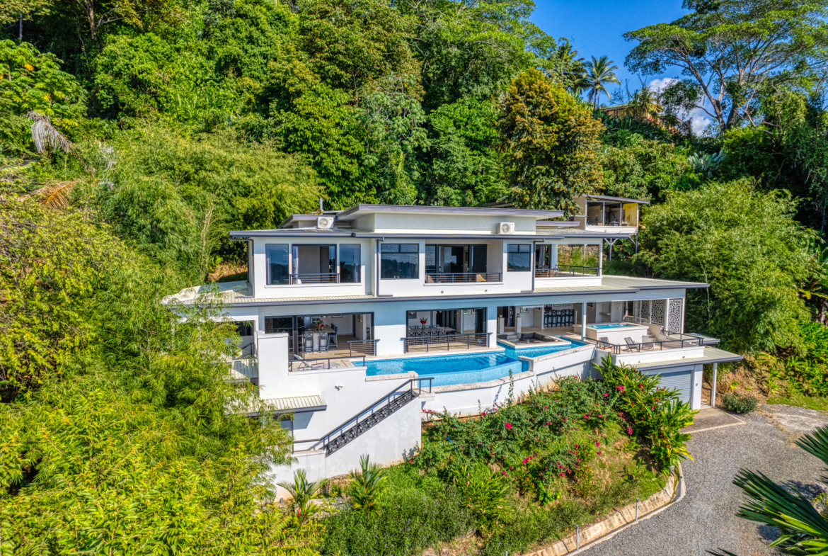 Unique 6 BR Uvita Luxury Ocean View Villa