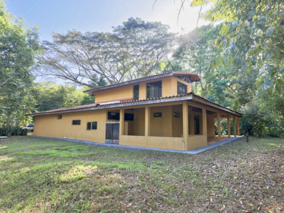 Charming 3 BR Home Minutes from Puerto Jimenez’s Beach