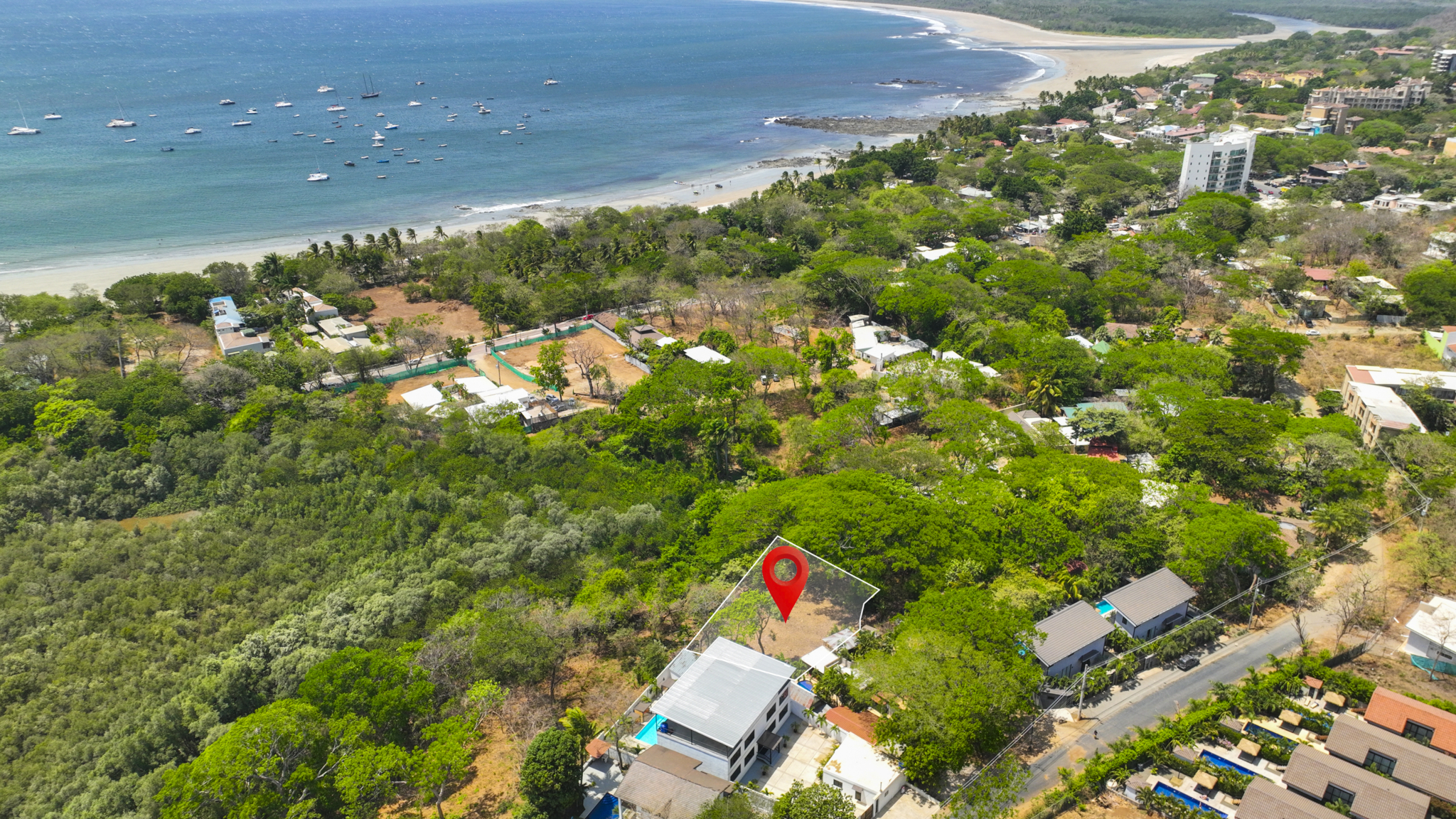 Residential lot within walking distance to Tamarindo Beach