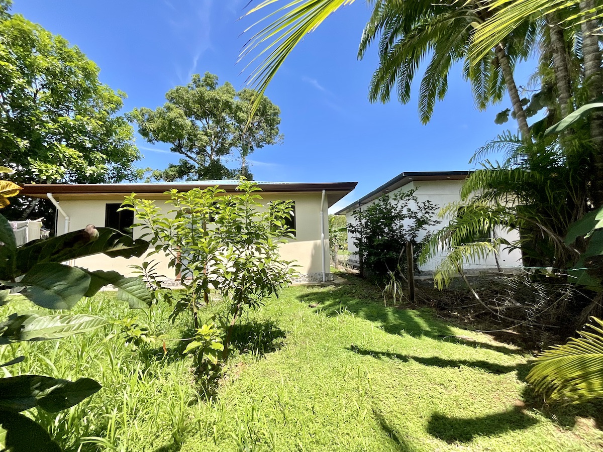 Cozy 2 BR Puerto Jimenez Beach Home