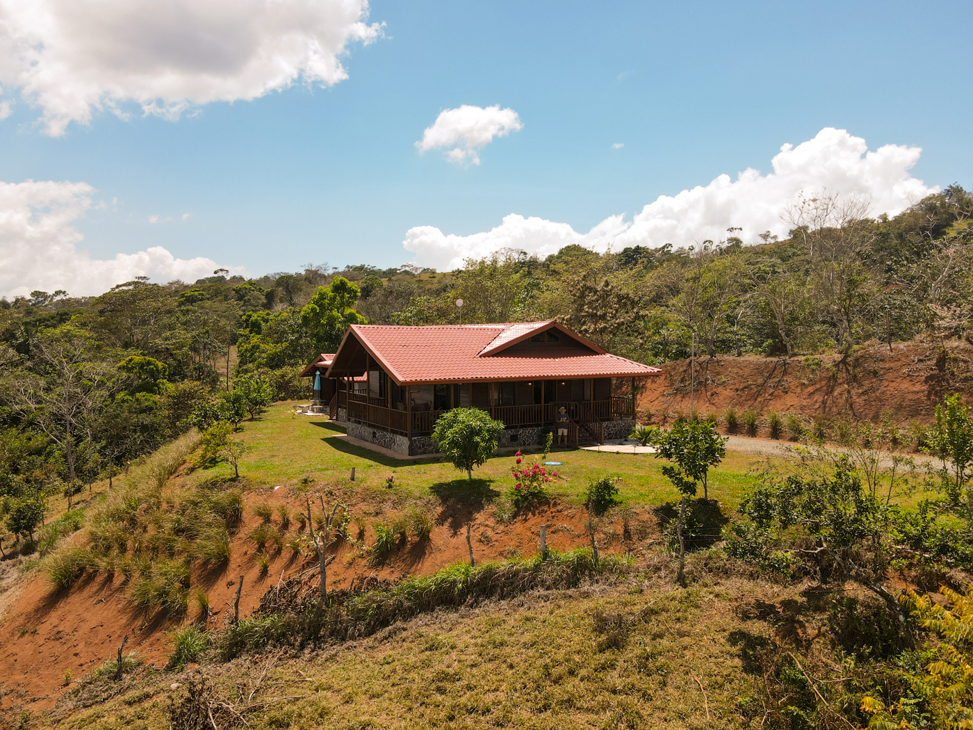 Incredible Perez Zeledon 3 BR View Home on Small Farm