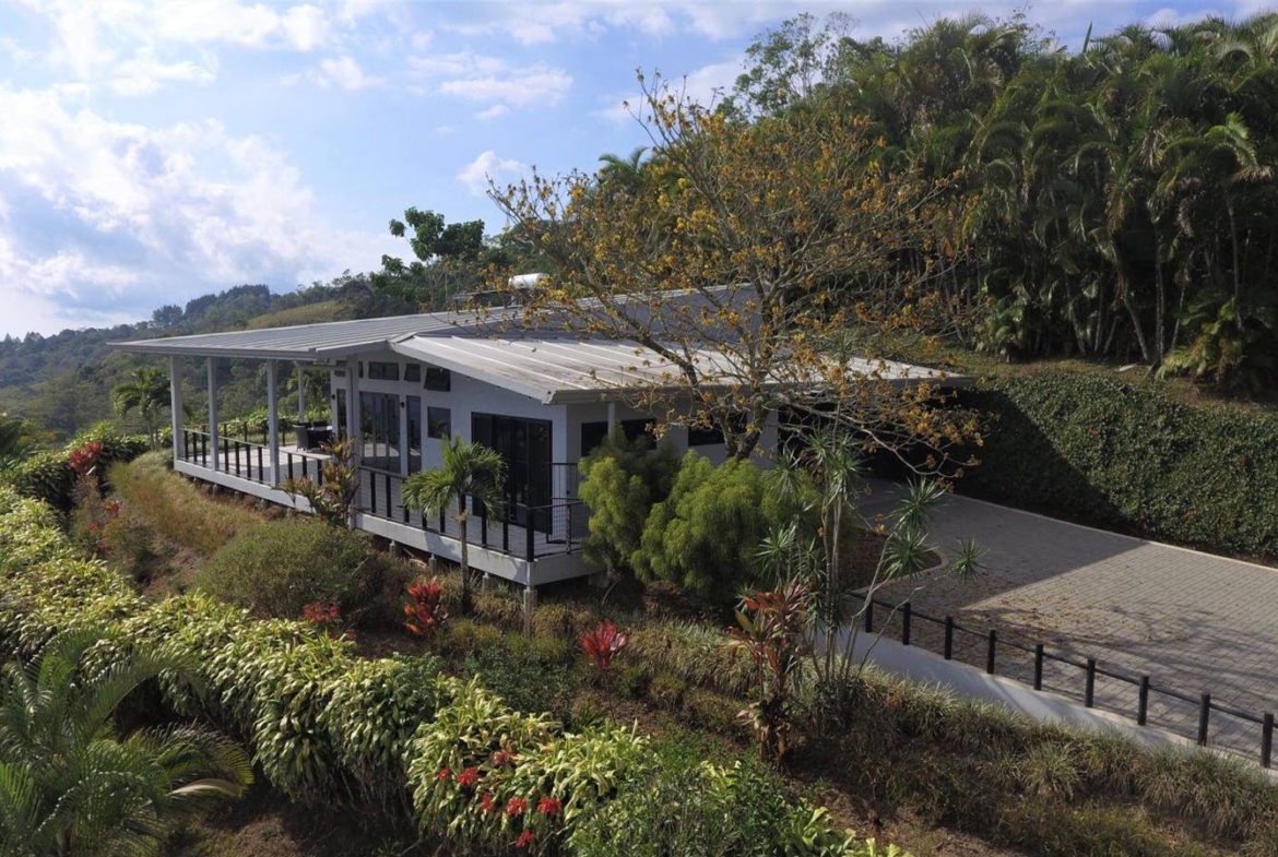 Barbacoas Puriscal 2 BR Luxurious Smart Home