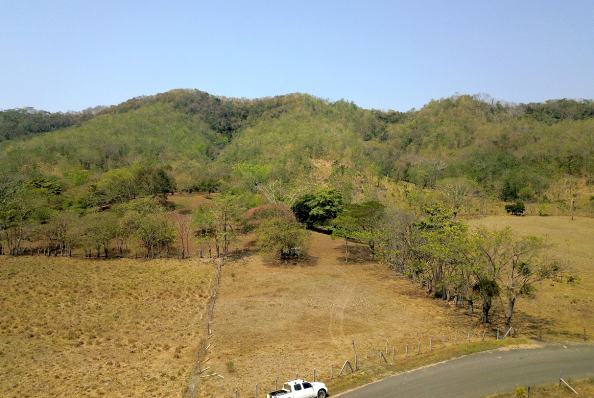 Amazing 5 Acre Land near Bejuco and Pilas beaches