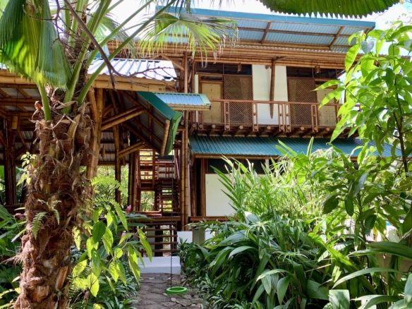 5 BR Exotic Boutique Jungle Beachfront Hotel