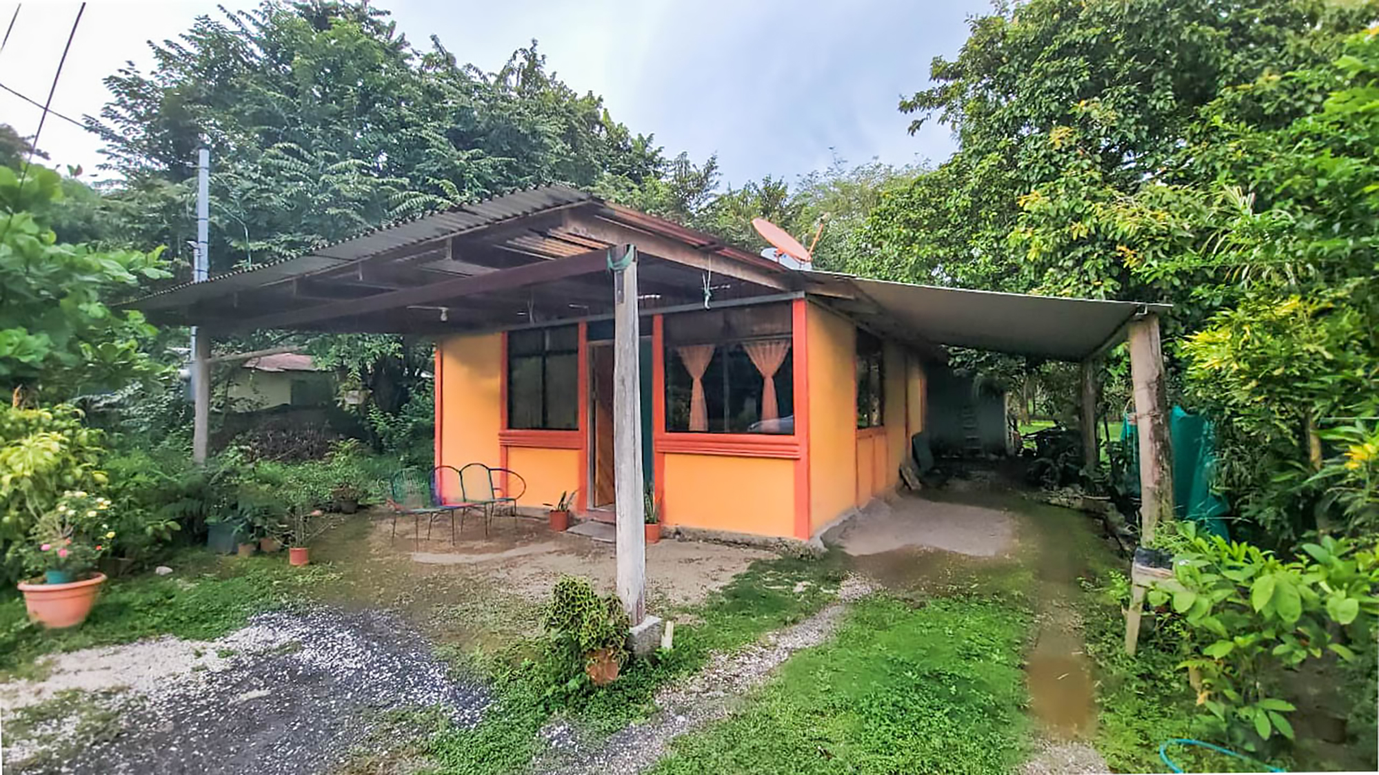 Cheap 3 BR Samara Beach Tico House Walk to the Beach