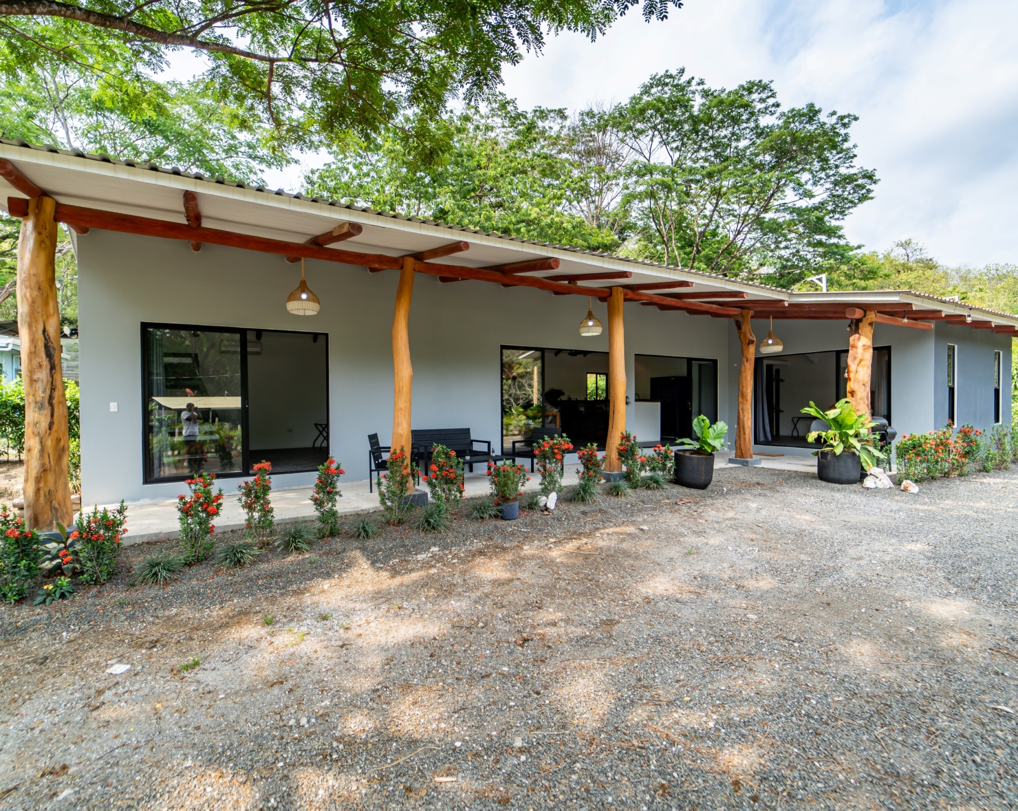Modern New 2 BR Samara Country Home