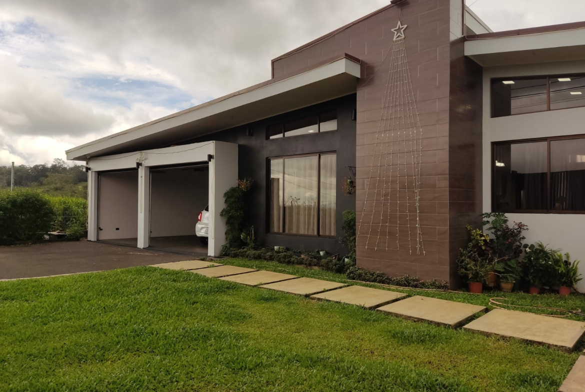 Rural San Carlos 4 BR Home with views and garden