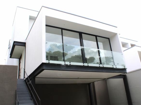 Santa Ana Rooftop Terrace 2 BR Townhouse