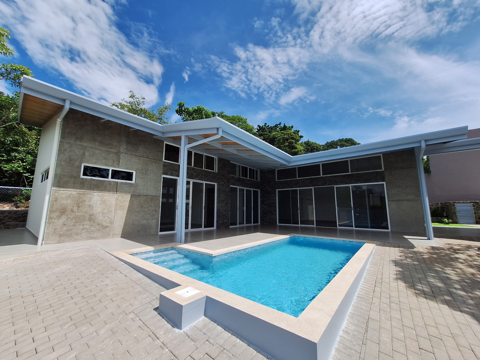 Contemporary 4 BR Atenas Hilltop Beauty
