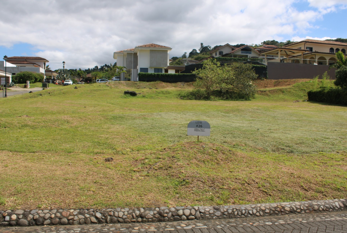 Flat Brasil de Mora Building Lot in Gated Community
