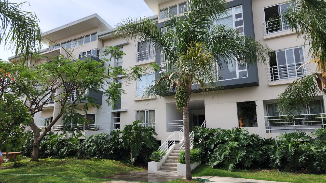 Santa Ana New 2 BR Penthouse on the 3rd Floor