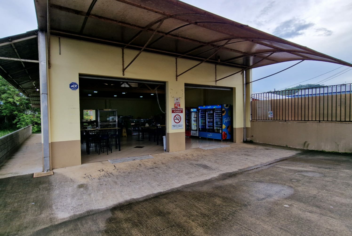 Florencia San Carlos Retail Store or Office with great parking