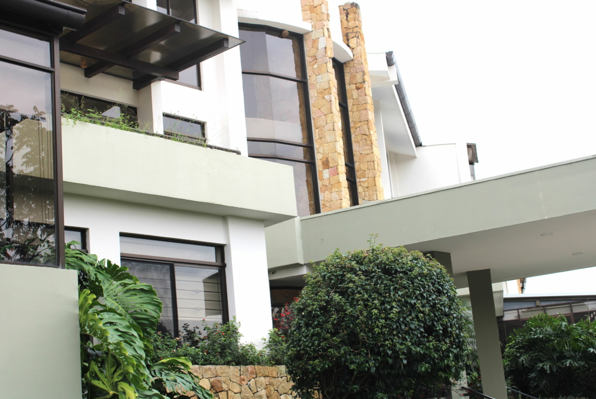 Avalon Country 2 BR Penthouse-style 2-Story Condo