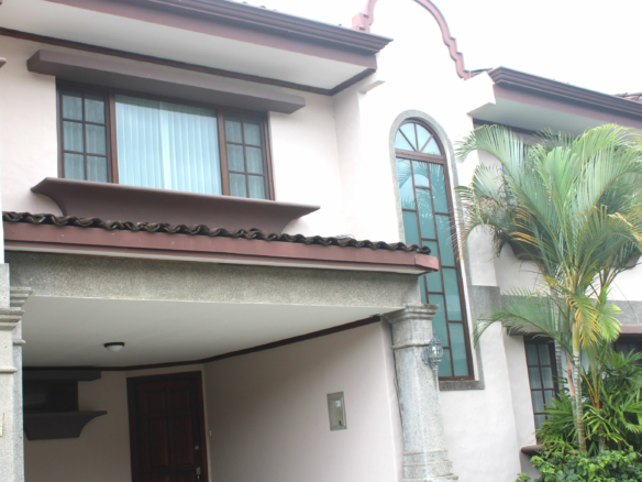 3 BR Escazu Townhouse in Gated Community without Amenities
