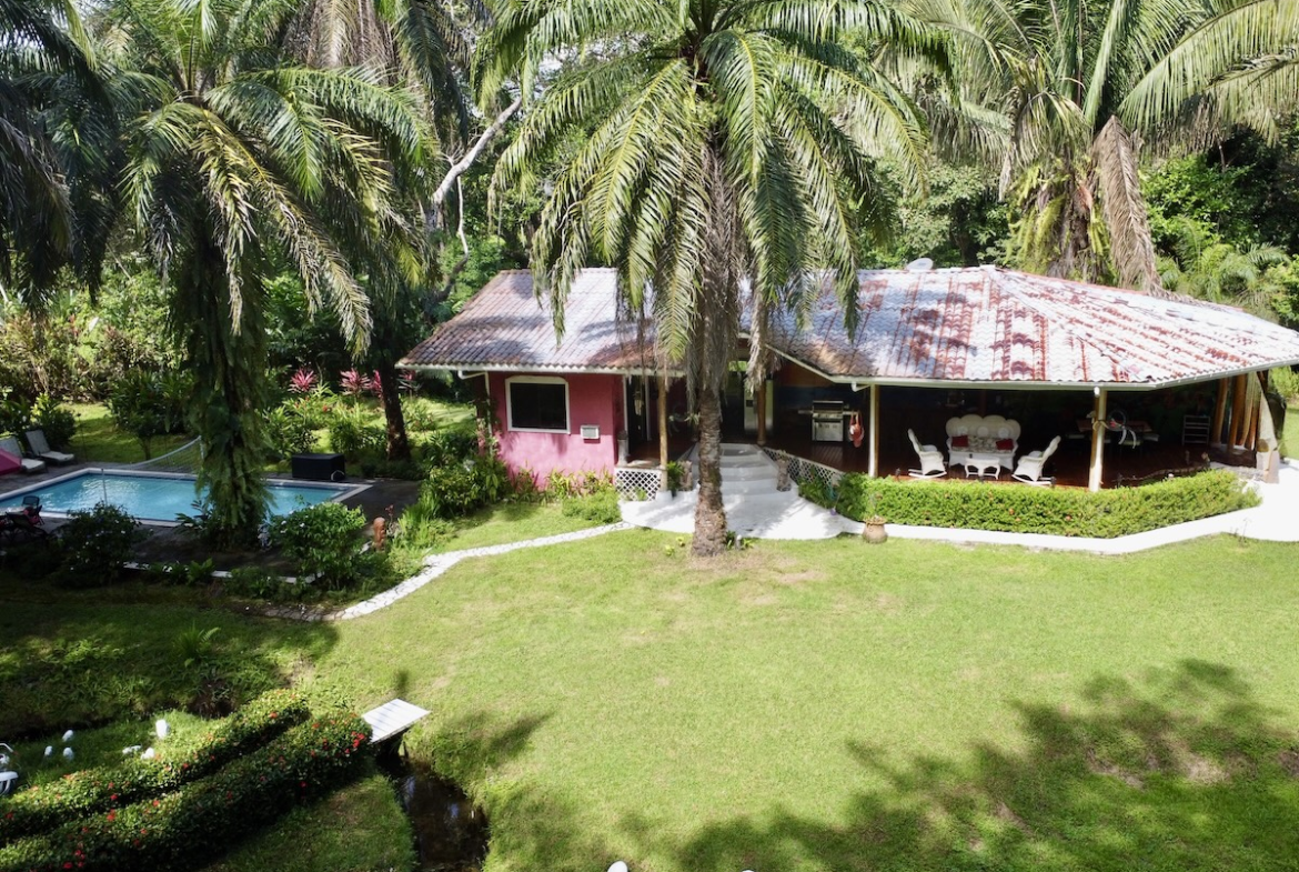 Osa Peninsula 3 BR Tropical Paradise near the ocean