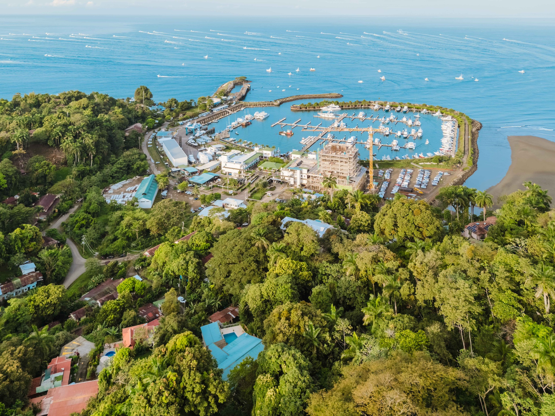 Quepos 8 BR Multi-Family Estate with Stunning Marina Views