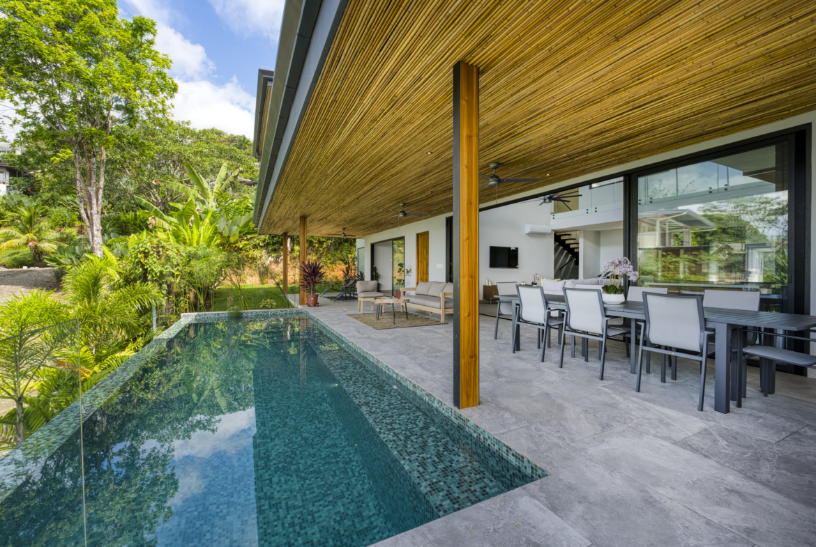 New 3 BR Uvita Ocean and Sunset View Luxury Home