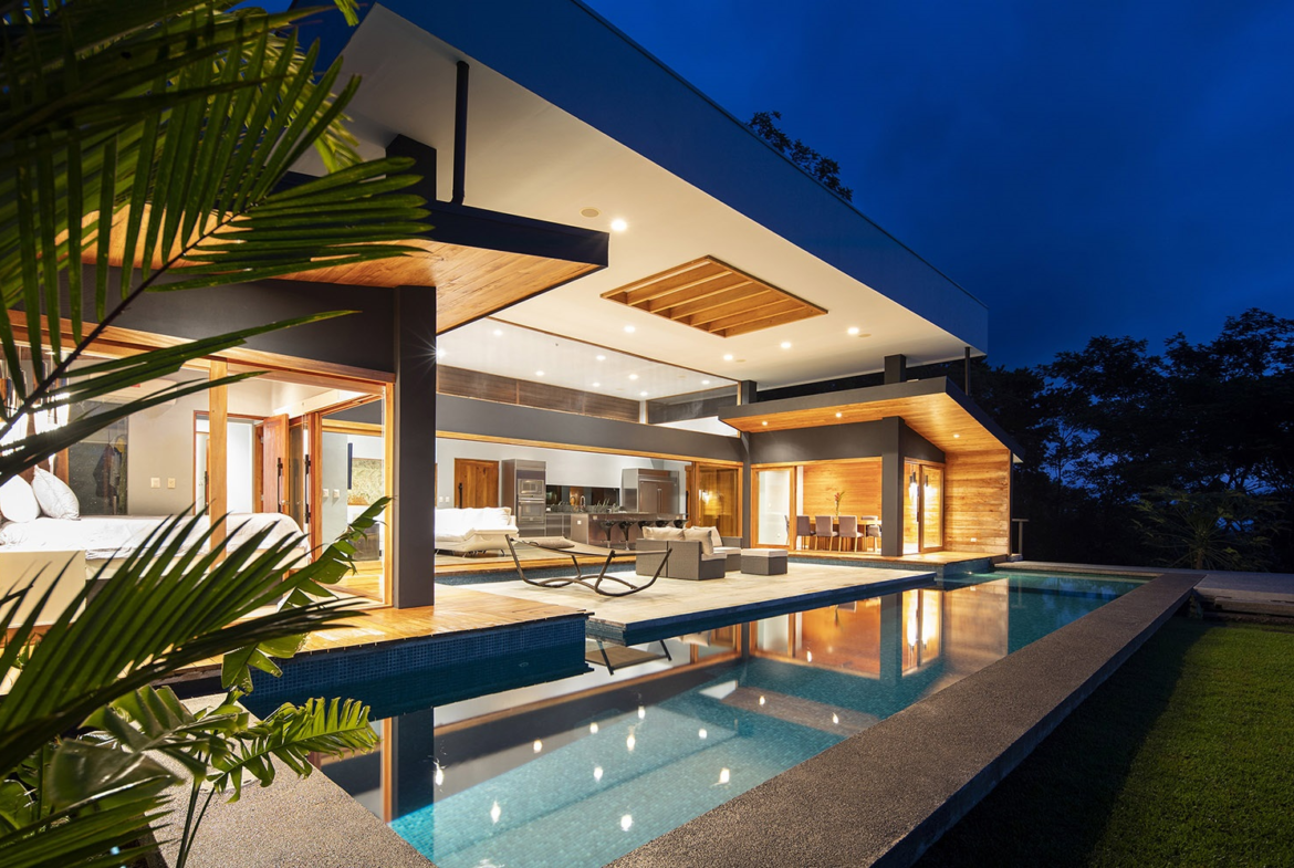 Bahia Ballena 5 BR Villa with Open Floorplan on 17 Acres