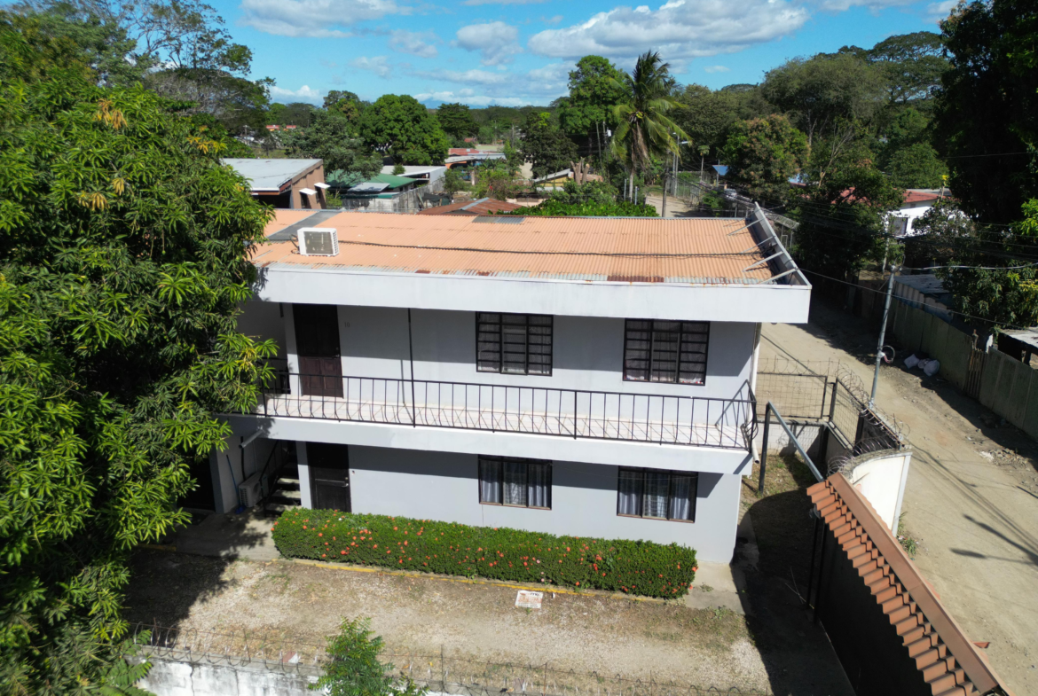 Comunidad Guanacaste 10 Unit Apartment Building