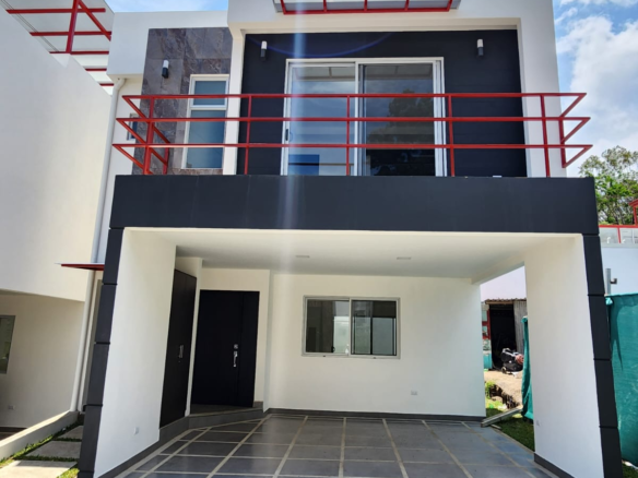 NEW 3 BR Santo Domingo House in a condominium - 3 floors