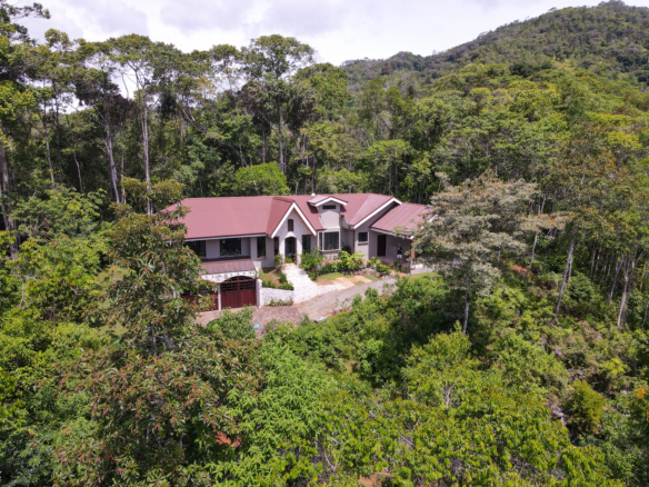 Exceptional New Quebradas Estate Stunning Mountain Views