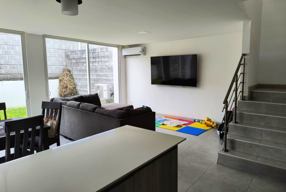 3 AC Living room