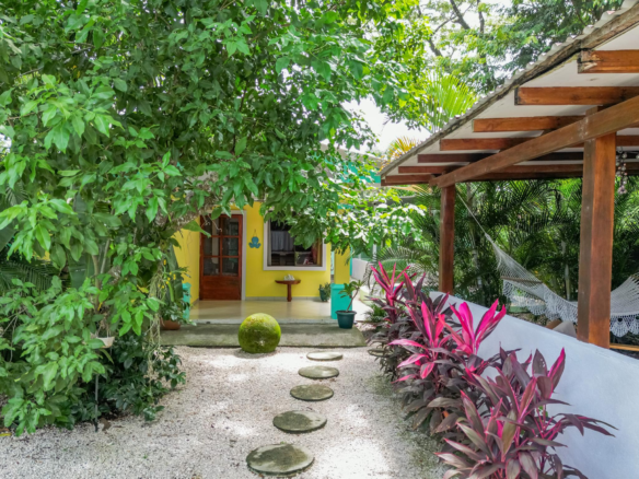 Charming Playa Samara: A Perfect Vacation Home - with car