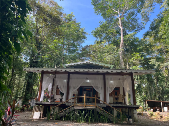 Punta Uva 3 BR Luxurious Villa on the Caribbean Coast