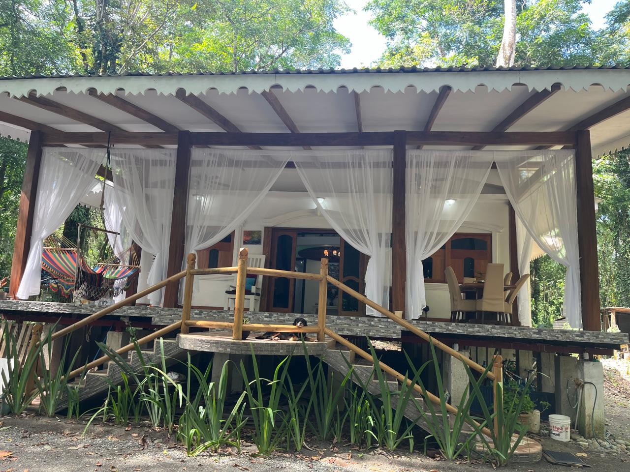 Punta Uva 3 BR Luxurious Villa on the Caribbean Coast