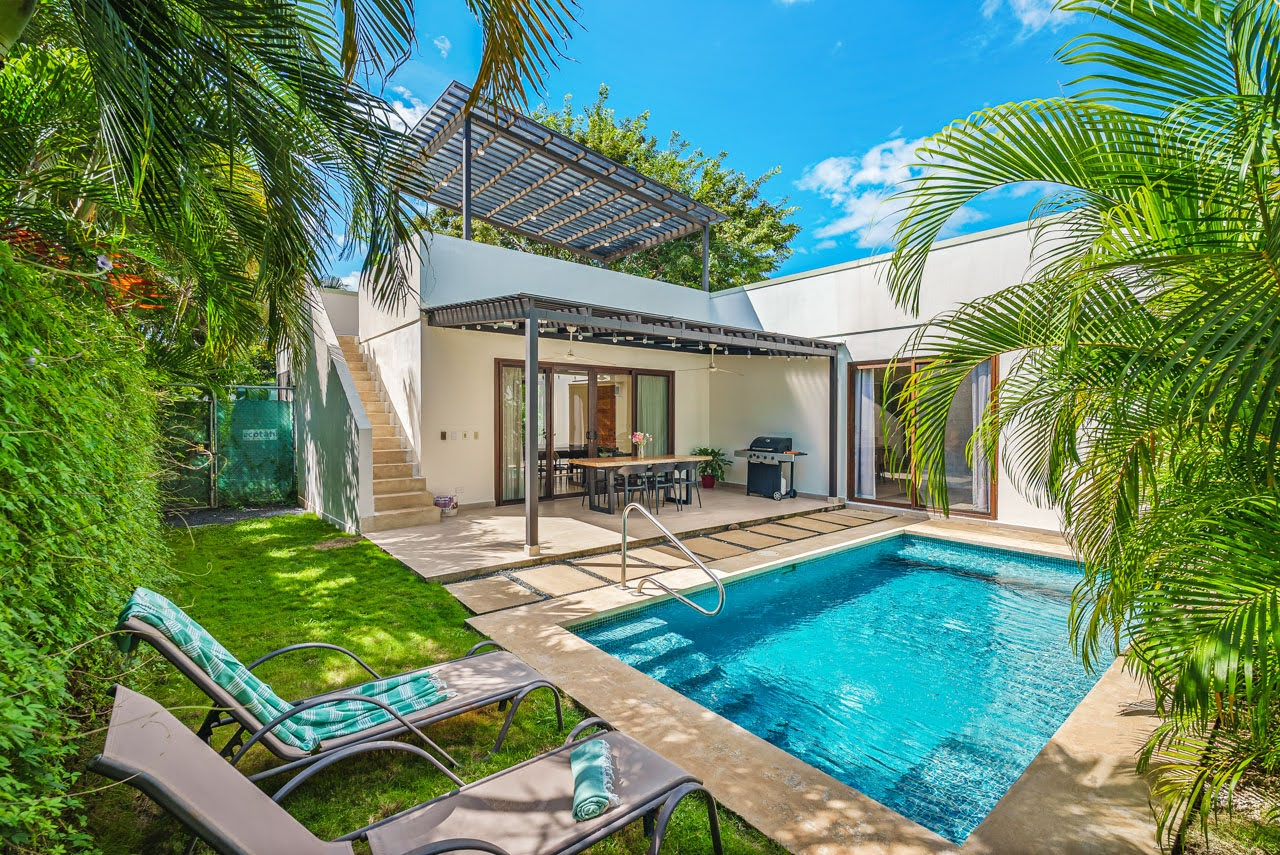 Playa Tamarindo Furnished 2 BR Tropical Home with Guest Studio