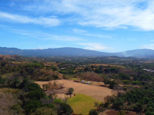 Spectacular 7 Acre Nature Lovers Atenas Sanctuary