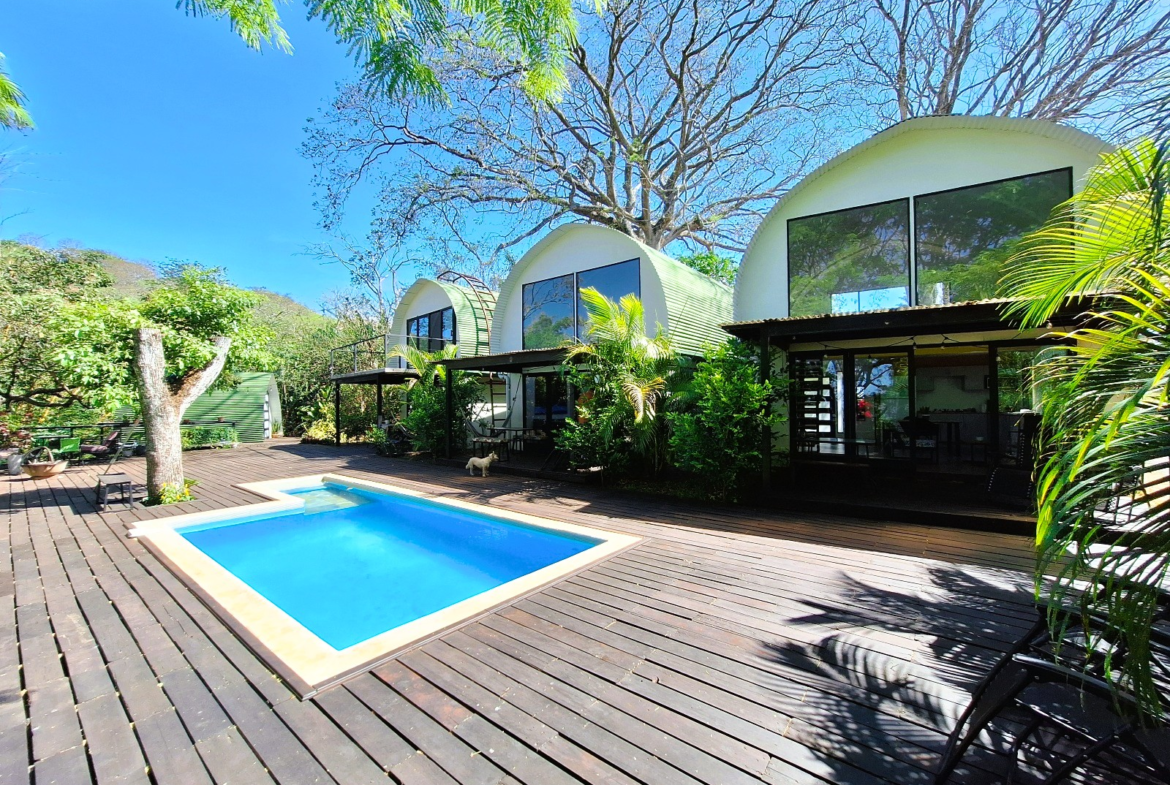 Unique 4 BR Atenas Bed and Breakfast or Airbnb