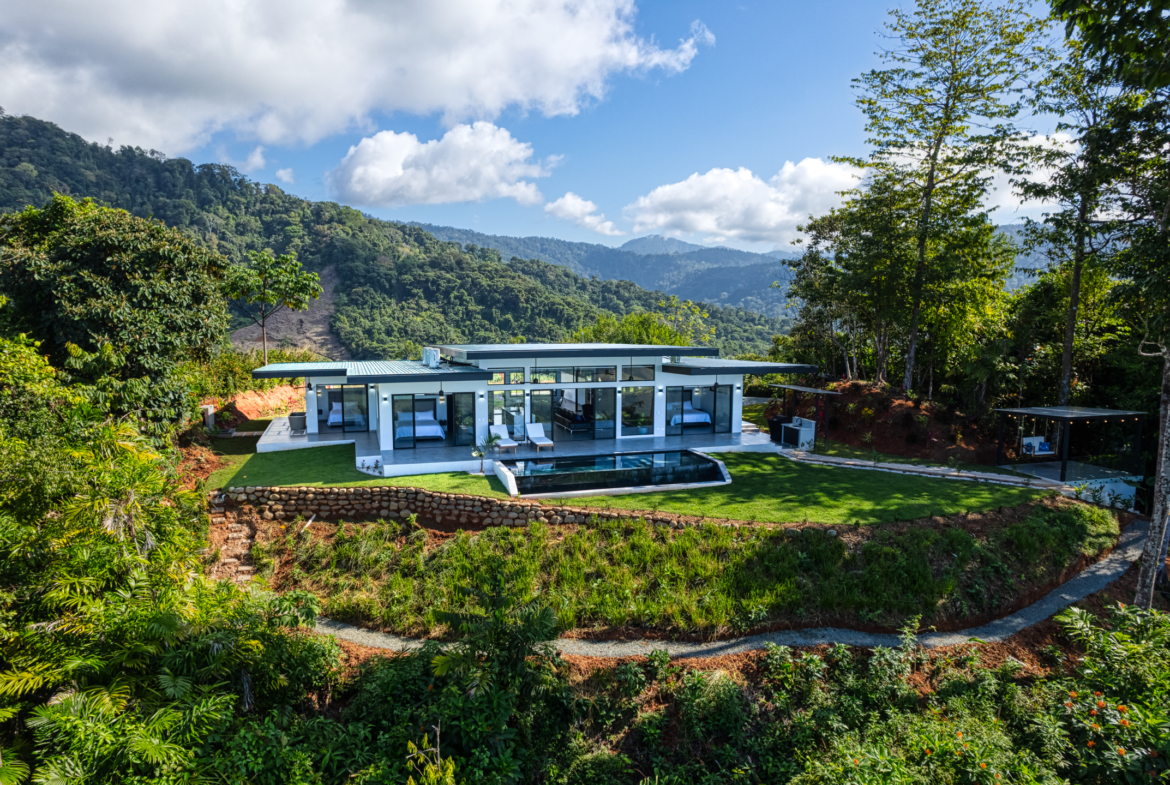 Furnished 3 BR Quepos Single Story Ocean View Home