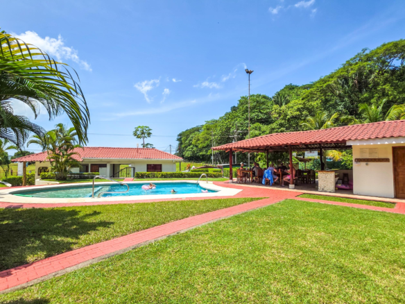 Samara Beach Prime Location 1 BR Condo