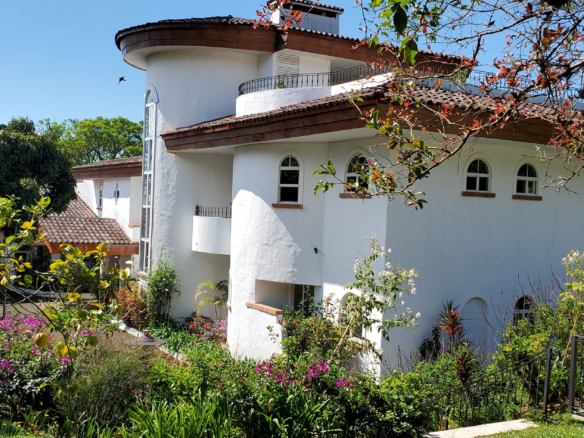 Large uniquely built 4 BR family home surrounded by nature and views