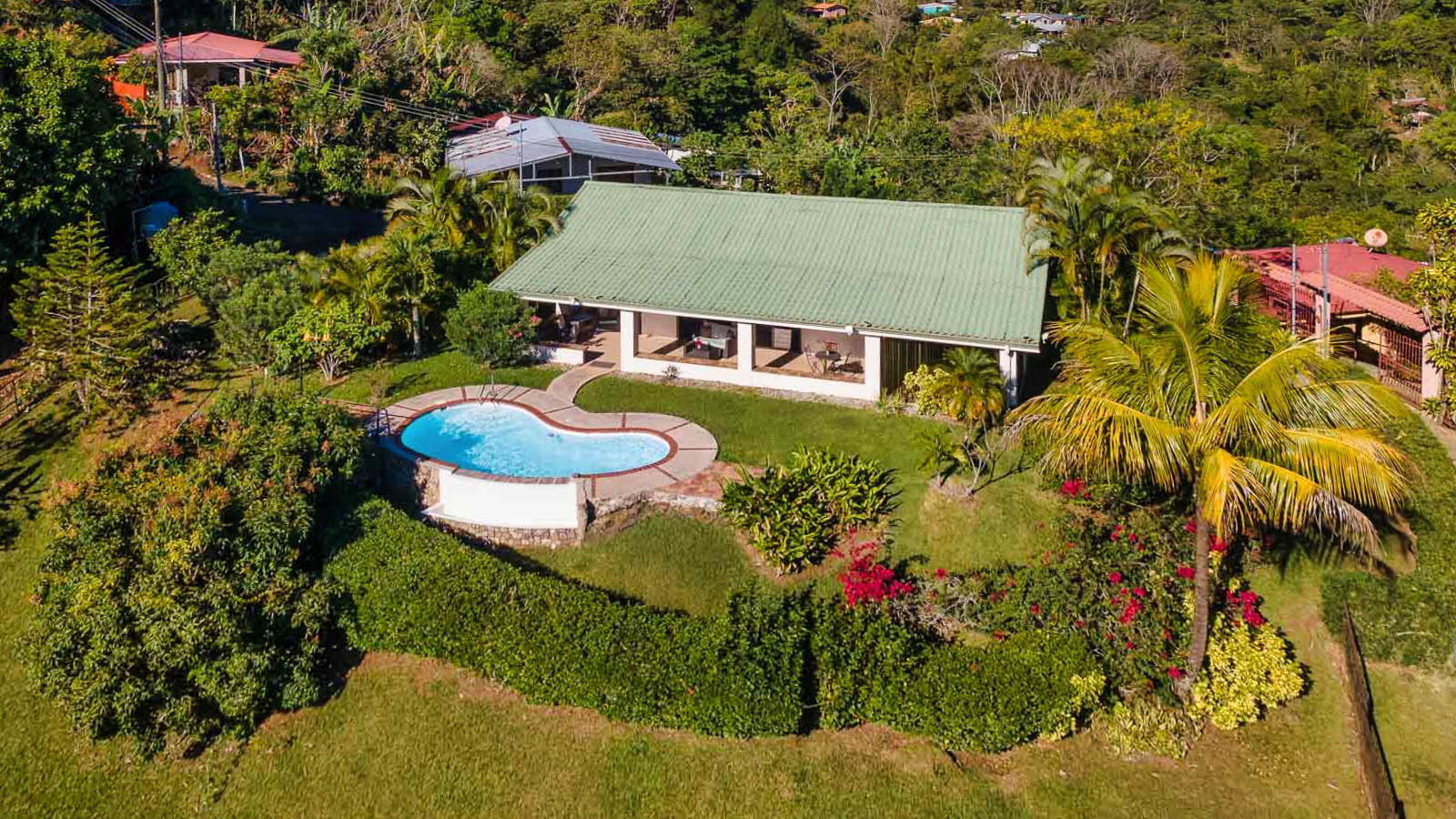 Barbacoas Puriscal 2 BR Mountain View Oasis with Infinity Pool