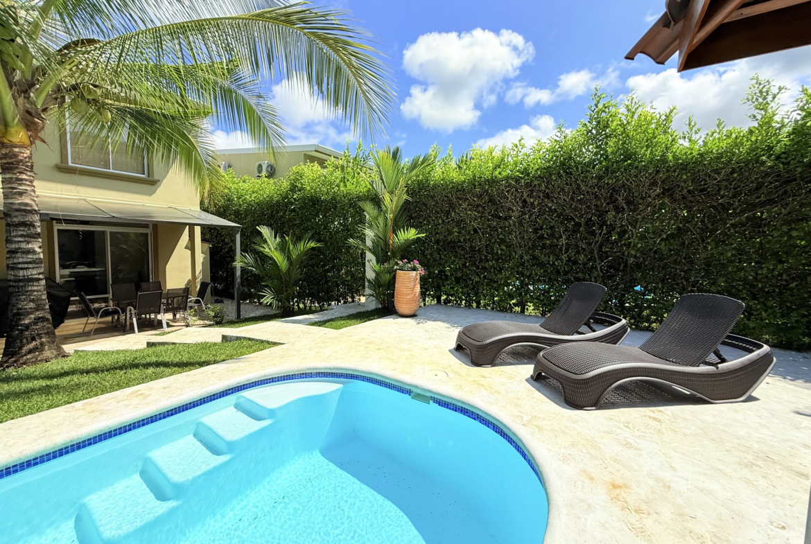 Beautiful Fully Refurbished Los Delfines 3 BR Beach Village Villa